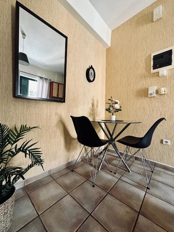 Cozy Apartments Mc Queen Αθήνα Εξωτερικό φωτογραφία